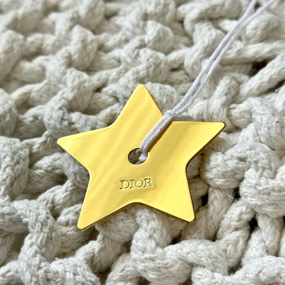 Dior metal star: bag charm/ornament - Picture 1 of 1